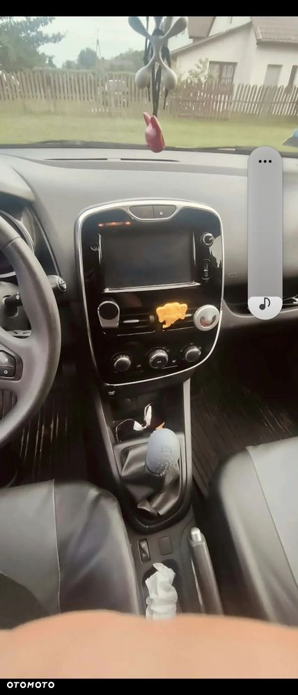 Renault Clio 1.2 16V Authentique - 11