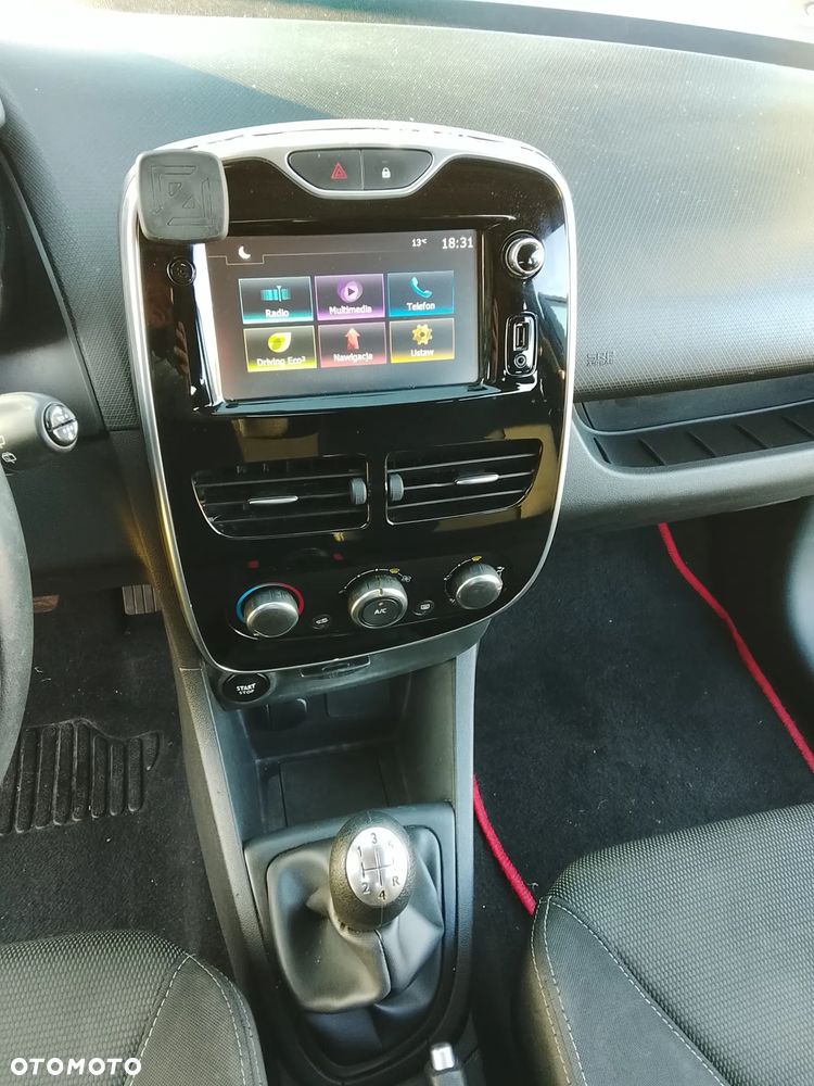 Renault Clio - 9
