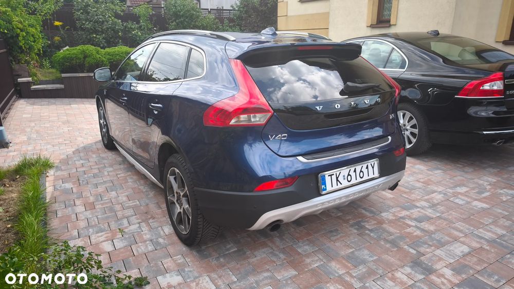 Volvo V40 T3 Drive-E R-Ocean Race - 13