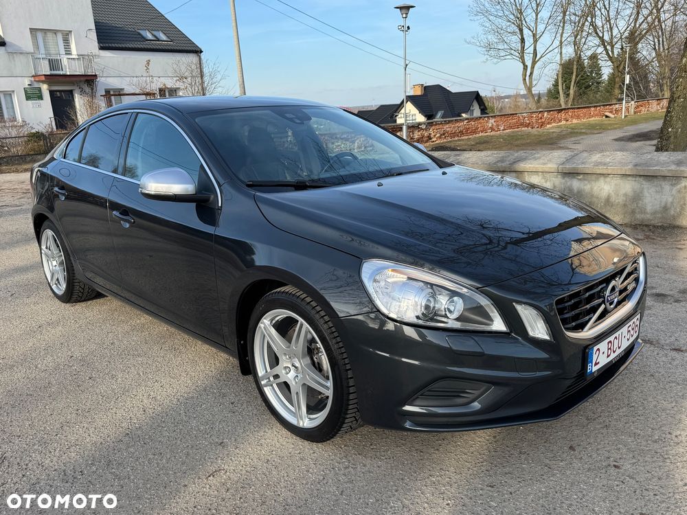 Volvo S60 D3 Summum - 8