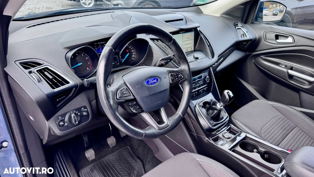 Ford Kuga 1.5 EcoBoost TITANIUM - 8