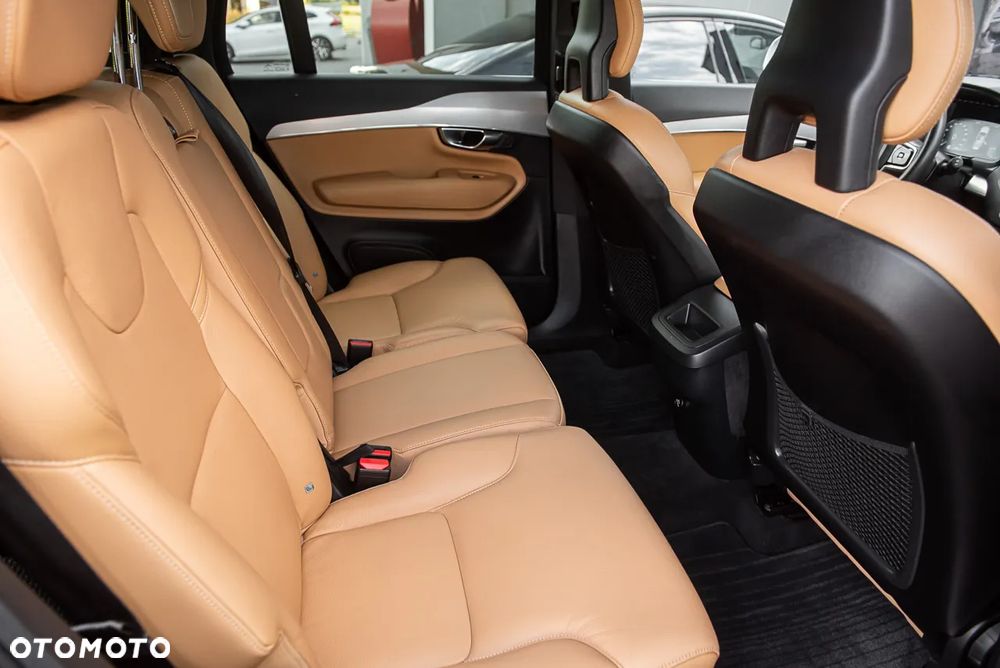 Volvo XC 90 D5 AWD R-Design - 31
