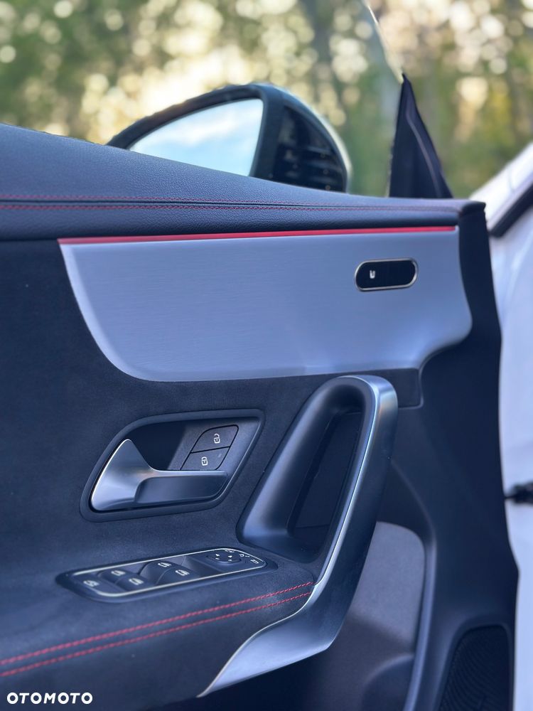 Mercedes-Benz CLA AMG 35 mHEV 4-Matic 8G-DCT - 17