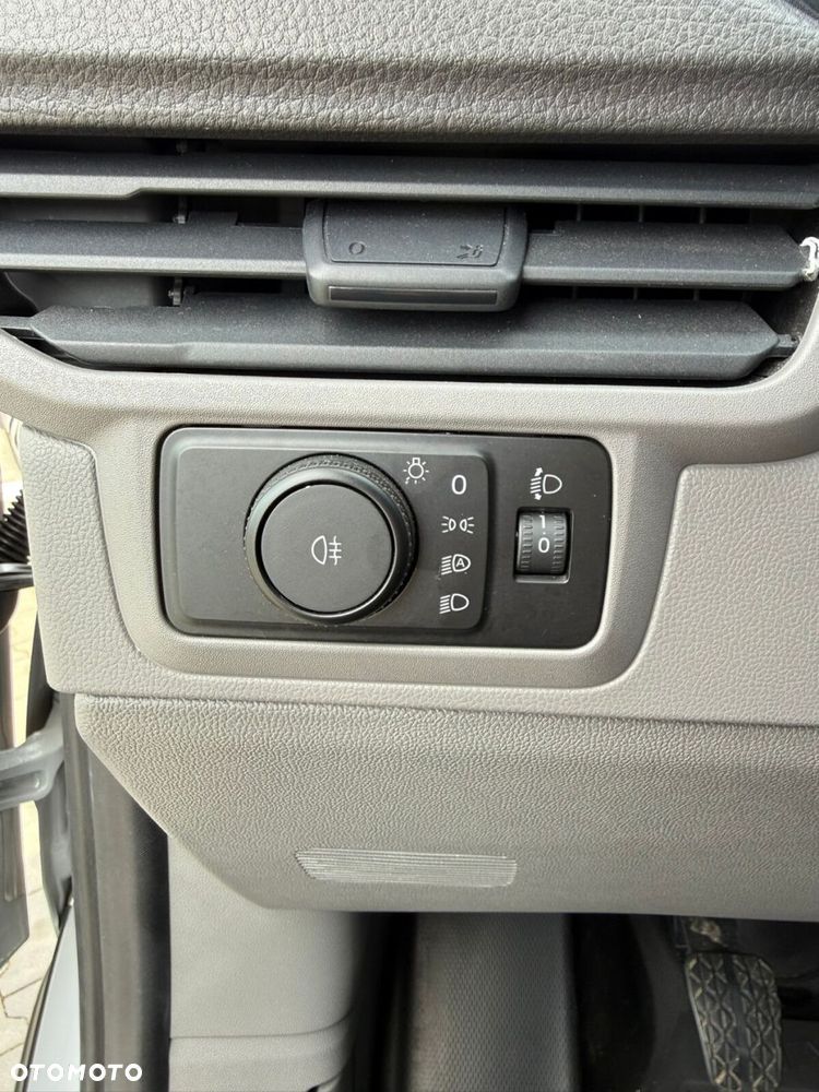 Volkswagen Transporter - 13