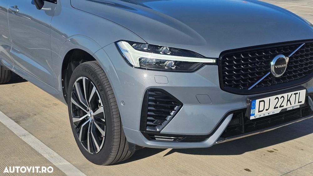 Volvo XC 60 Recharge T8 AWD AT Ultimate Dark - 2