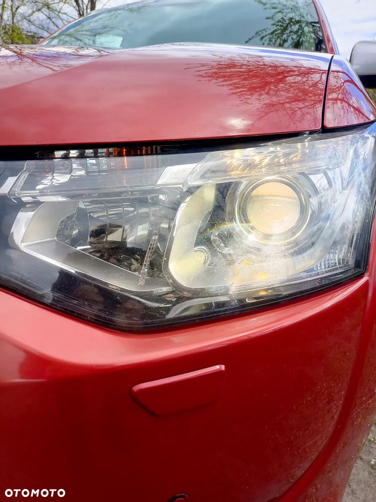 Mitsubishi Outlander 2.2 DID Intense + 4WD - 37