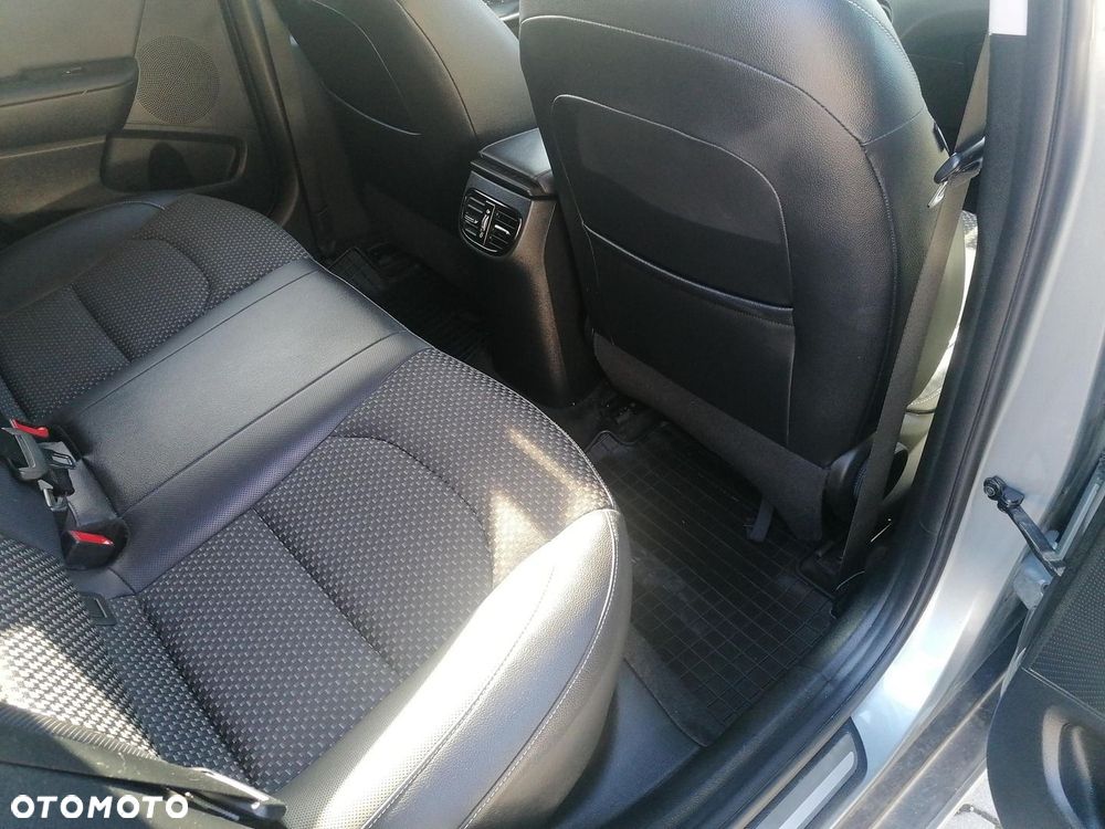 Kia XCeed 1.6 T-GDI XL DCT - 9