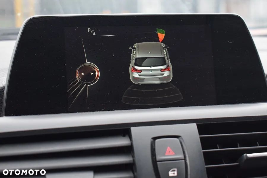 BMW Seria 1 114d Sport Line - 13