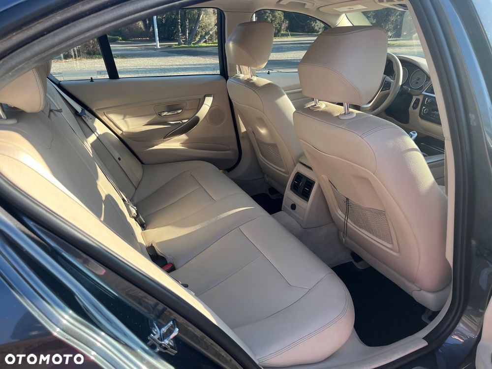 BMW Seria 3 328i - 17