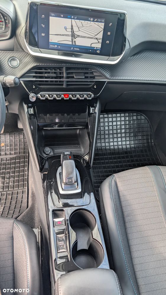 Peugeot 2008 1.2 PureTech Allure Pack S&S EAT8 - 20