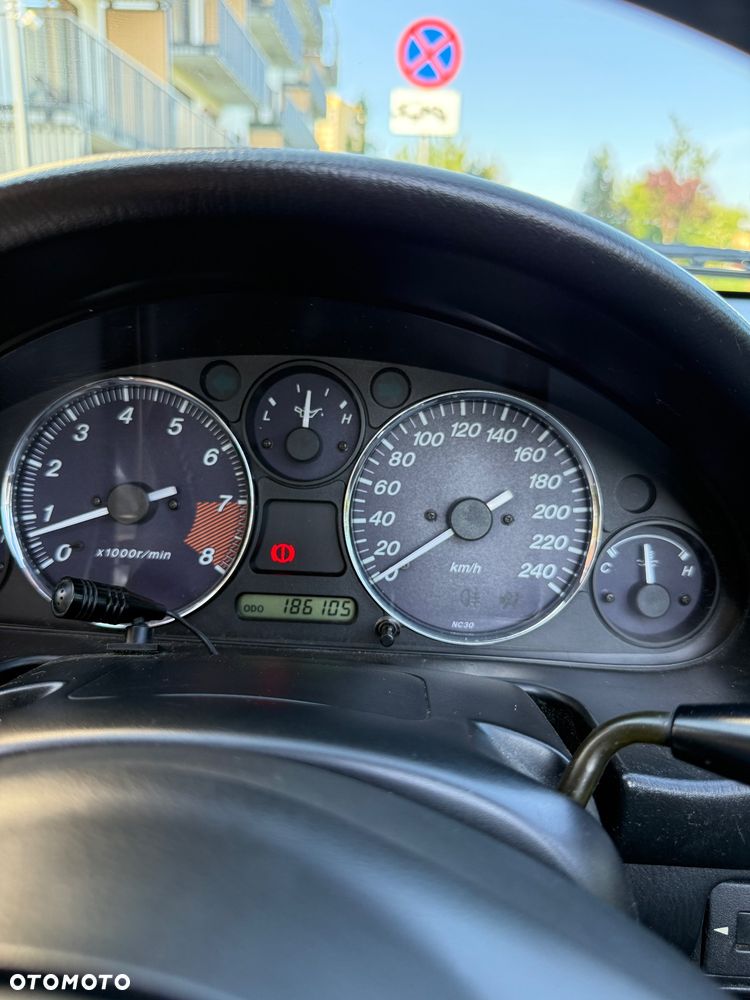 Mazda MX-5 1.6 16V - 18