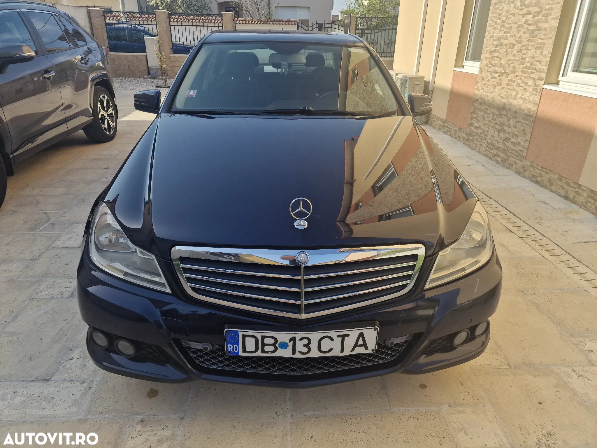 Mercedes-Benz C 200 T (BlueEFFICIENCY) - 6