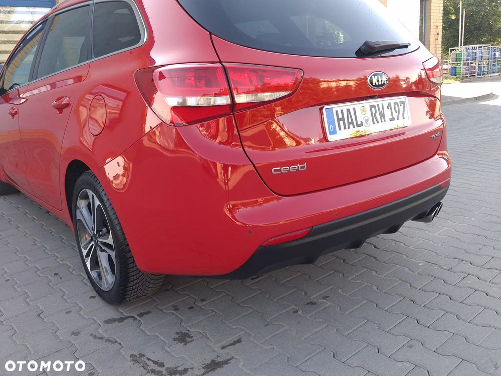 Kia Ceed 1.6 CRDi 136 ISG GT Line - 16