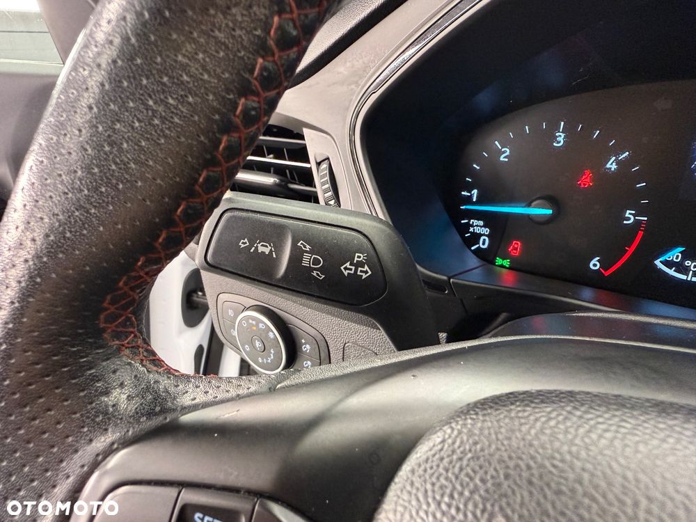 Ford Focus 1.5 EcoBlue Start-Stopp-System ST-LINE - 29