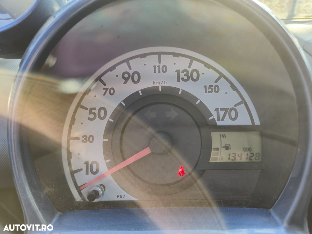 Toyota Aygo 1.0 Terra Plus - 10