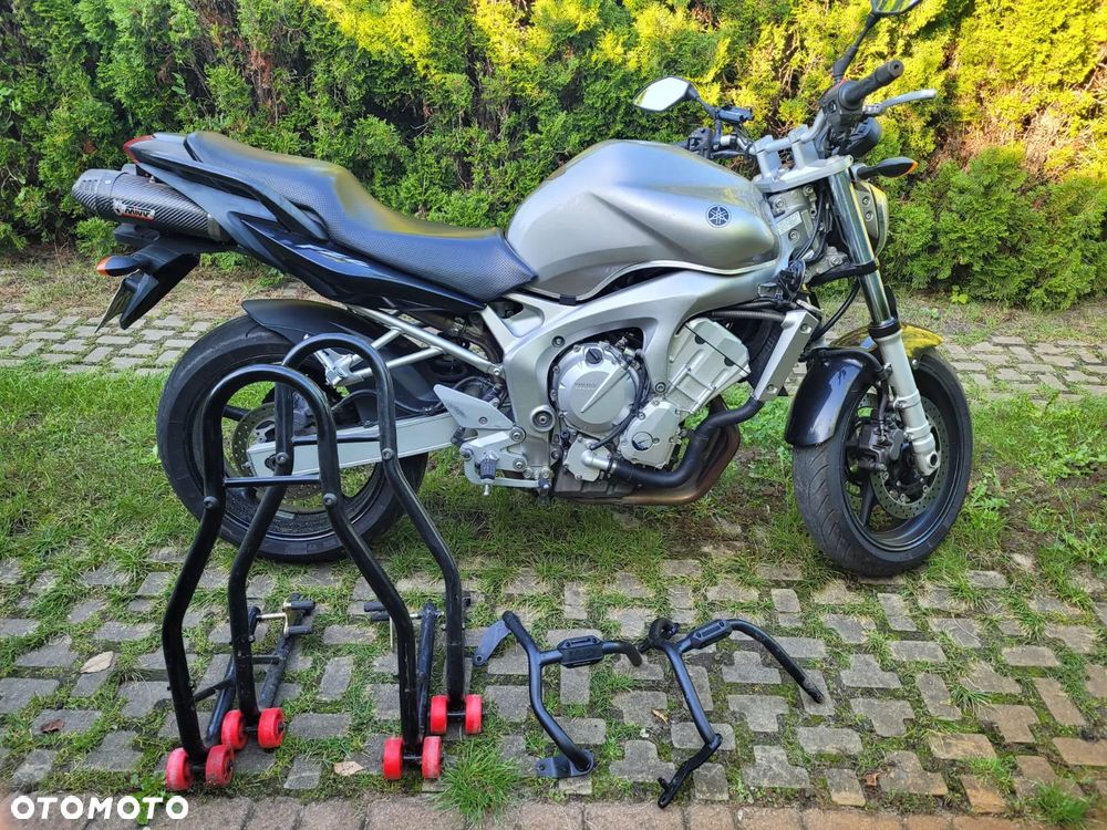 Yamaha FZ6 - 4