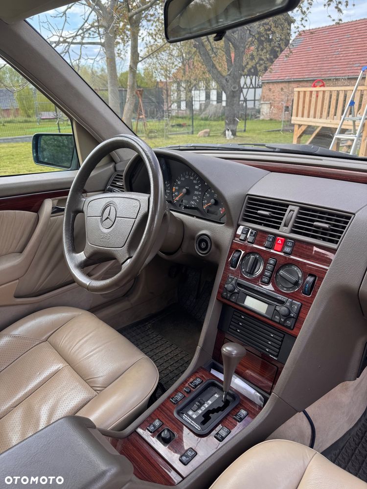 Mercedes-Benz Klasa C - 4