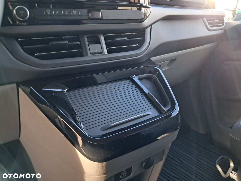 Ford Tourneo Custom - 18