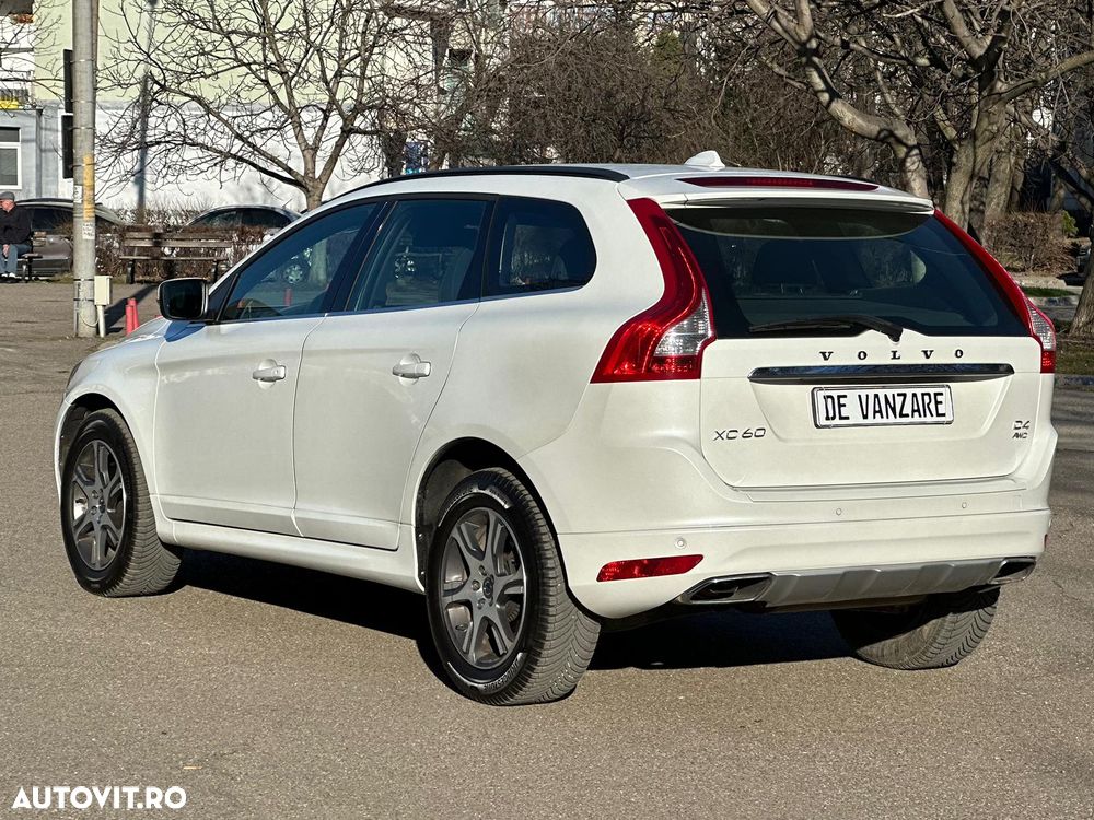 Volvo XC 60 D4 AWD Geartronic Momentum - 5