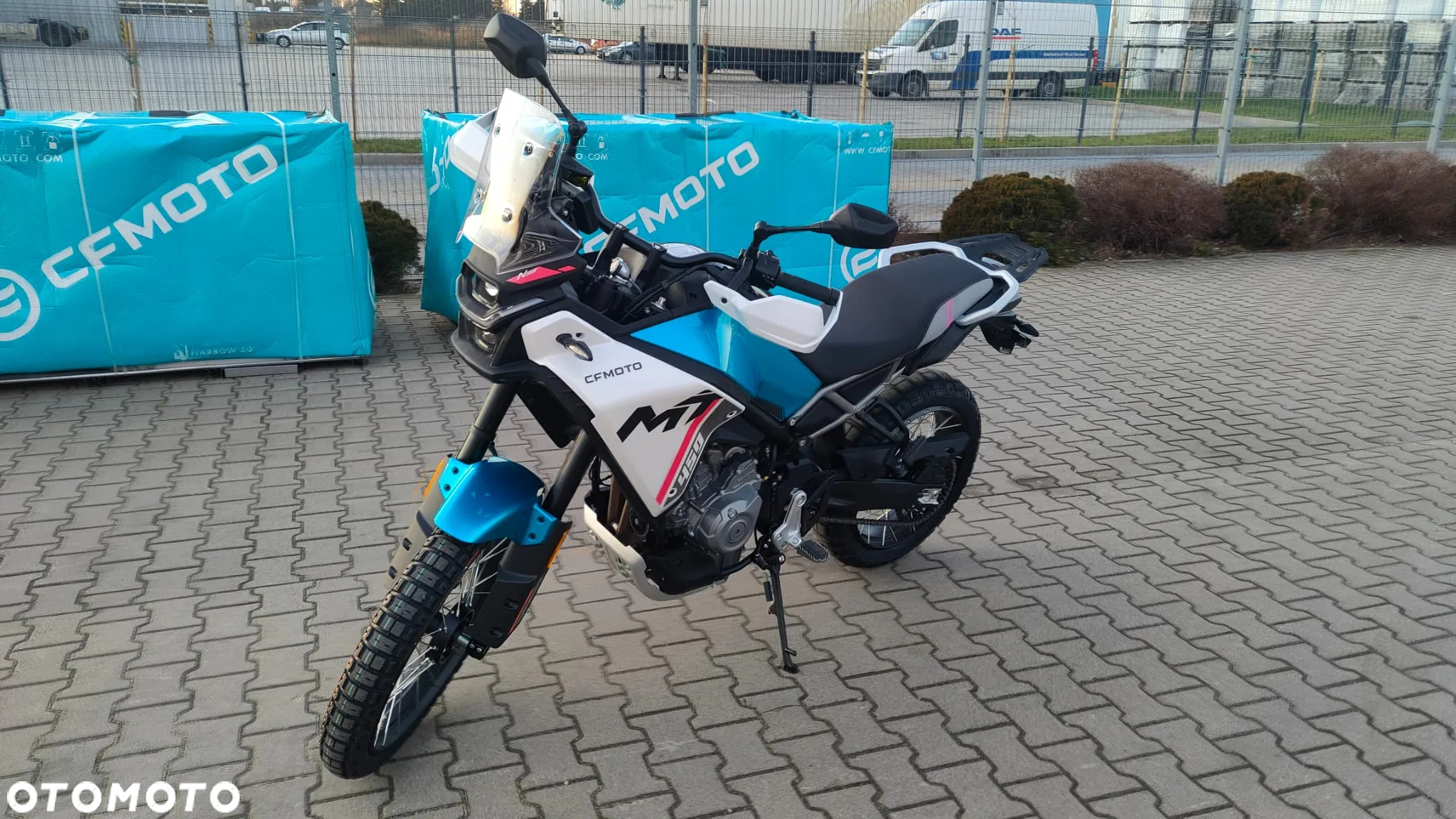 CFMoto MT - 32