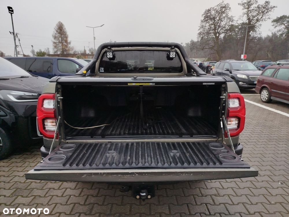 Toyota Hilux - 16