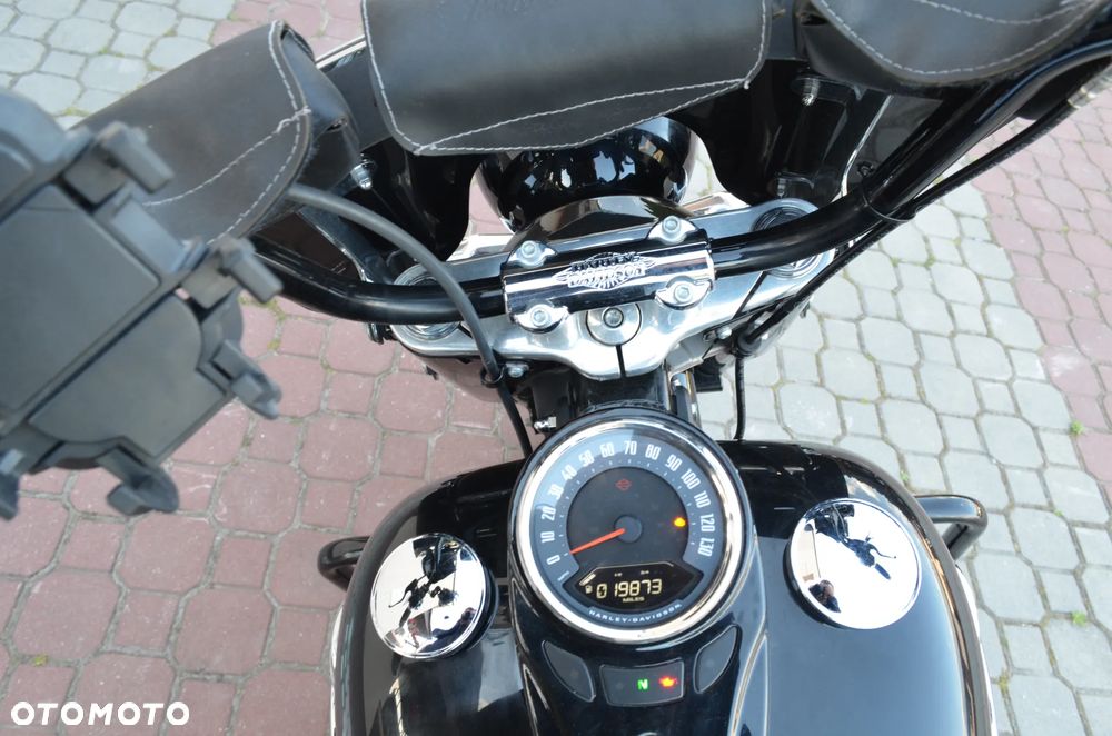 Harley-Davidson Softail Heritage Classic - 23