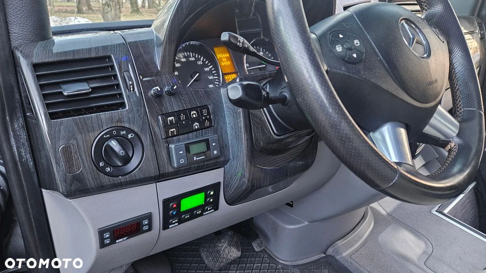 Mercedes-Benz SPRINTER - 7