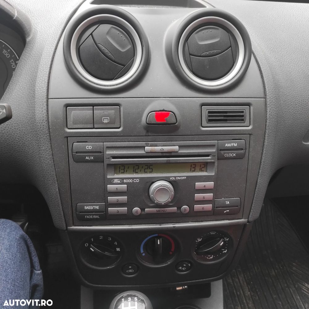 Ford Fiesta 1.4 TDCi Comfort - 3