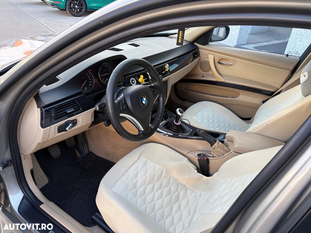BMW Seria 3 320d - 10
