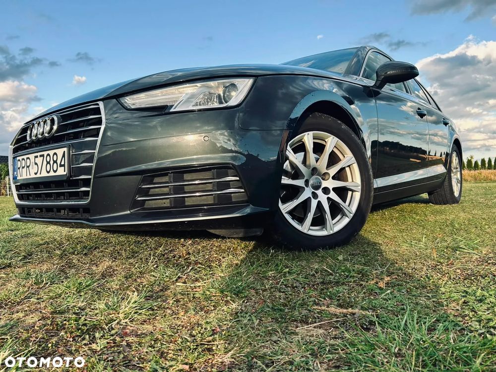 Audi A4 Avant 2.0 TDI S tronic - 1