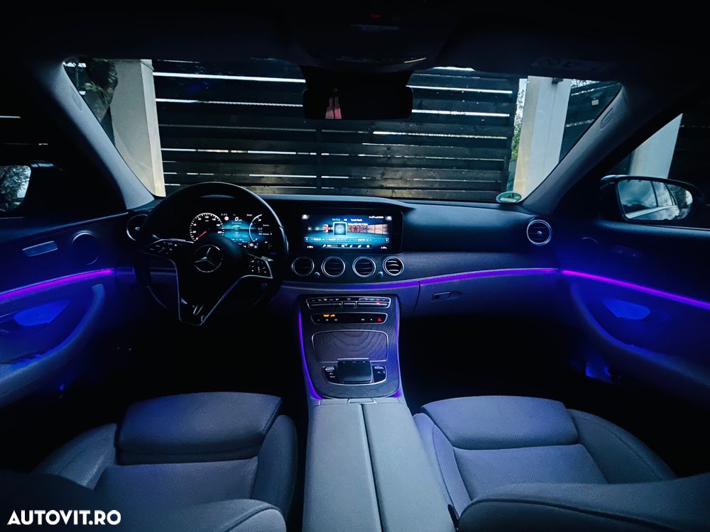 Mercedes-Benz E - 10