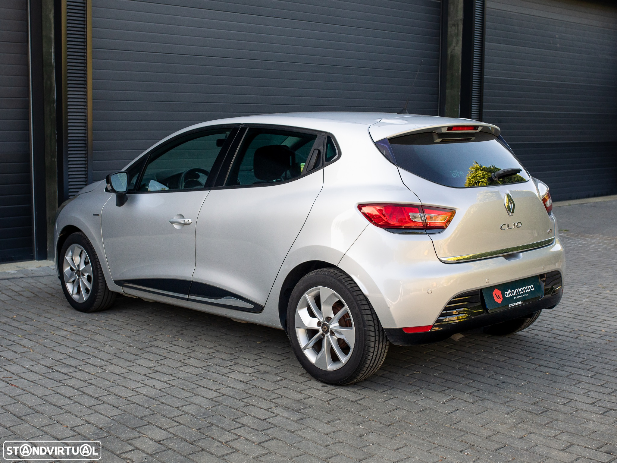 Renault Clio 1.5 dCi Limited - 12