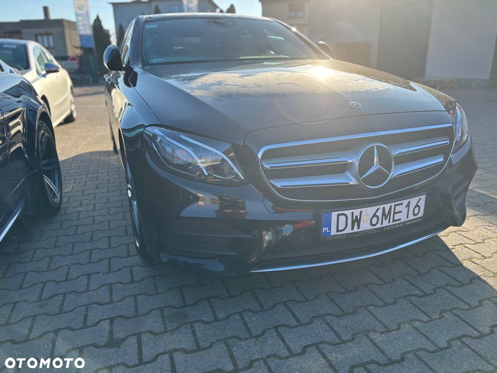 Mercedes-Benz Klasa E 220 d 4-Matic 9G-TRONIC - 2