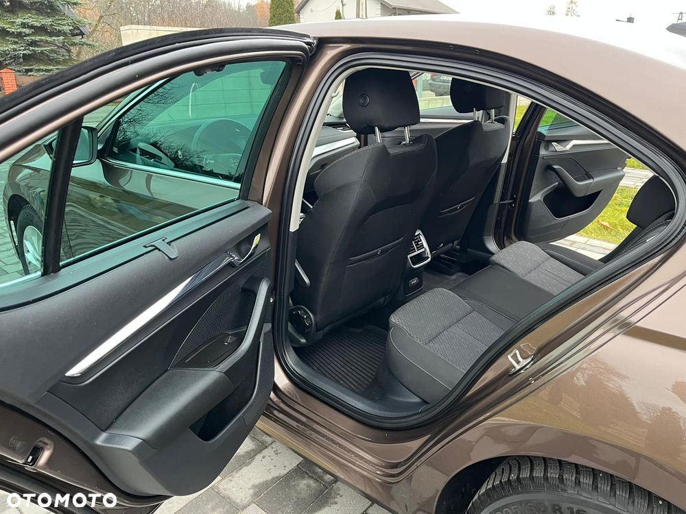 Skoda Octavia 1.0 TSI e-TEC DSG First Edition - 17