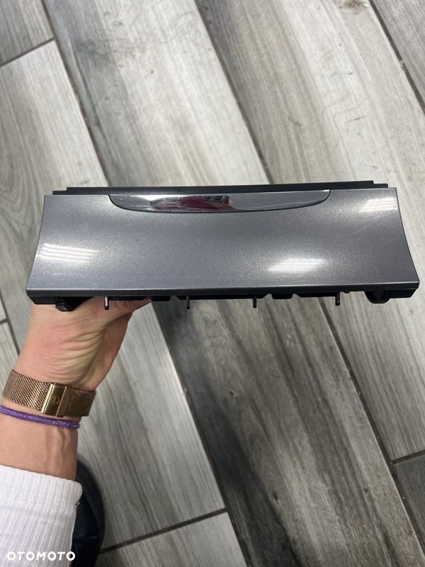 popielniczka VW passat b6 - 1