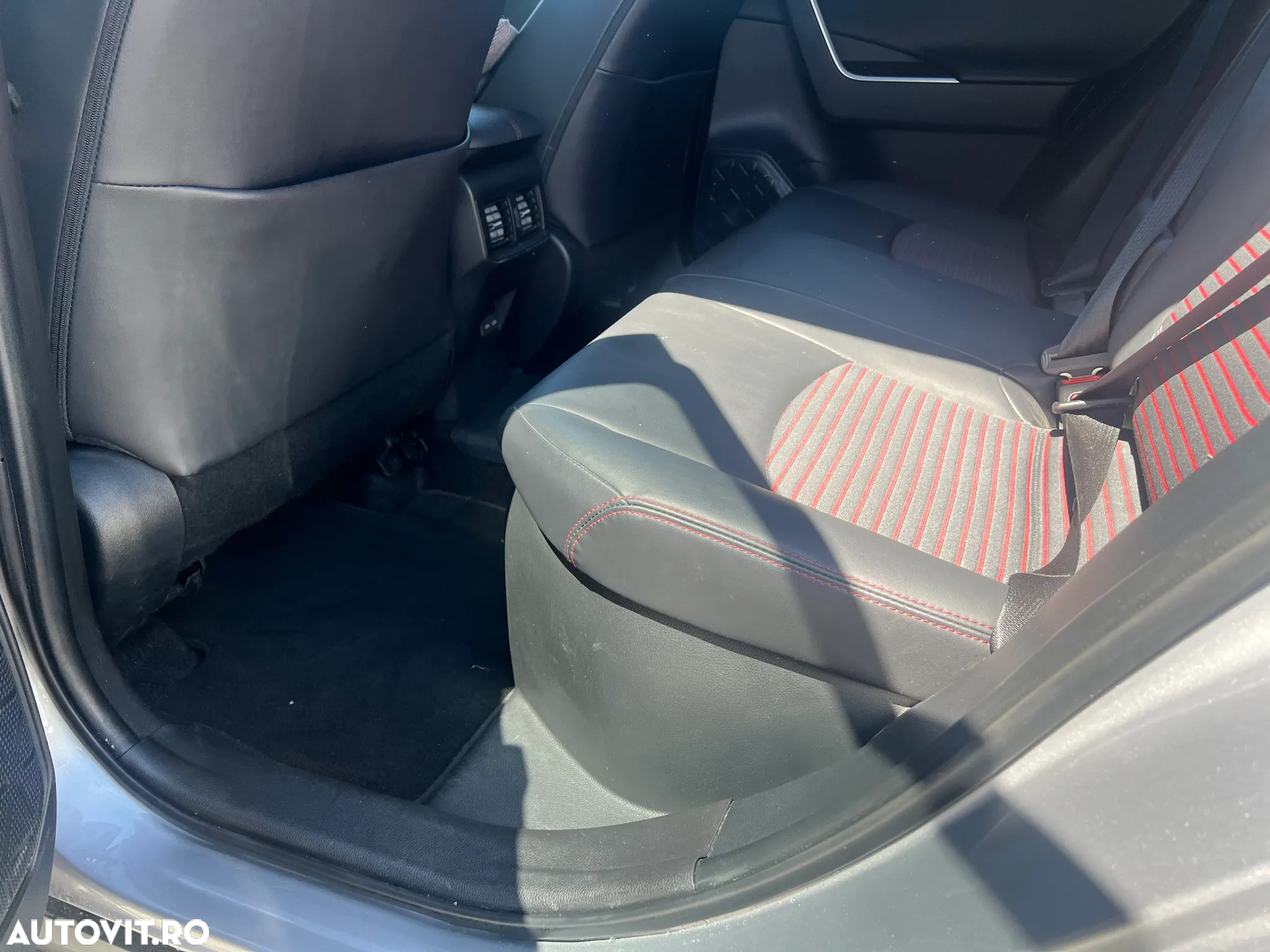 Toyota RAV4 2.5 PHEV VVT-iE 4x4 Style - 8