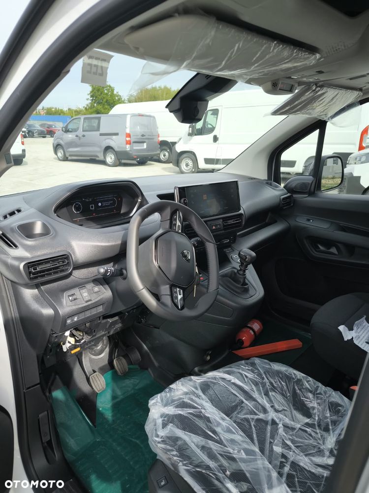 Peugeot Partner Furgon Załogowy XL - 7