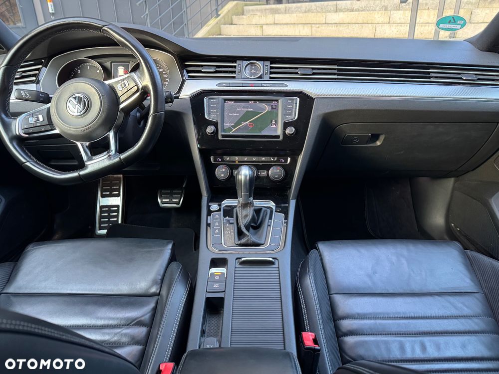 Volkswagen Passat 2.0 TDI SCR 4Mot DSG Highline - 18