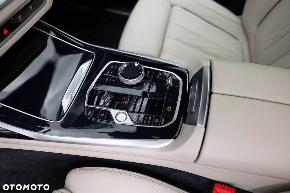 BMW X7 xDrive40d mHEV sport - 28
