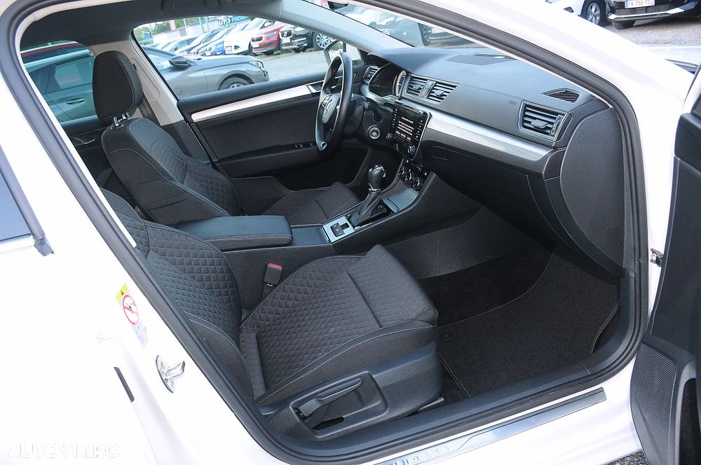 Skoda Superb 1.4 TSI DSG Ambition - 20