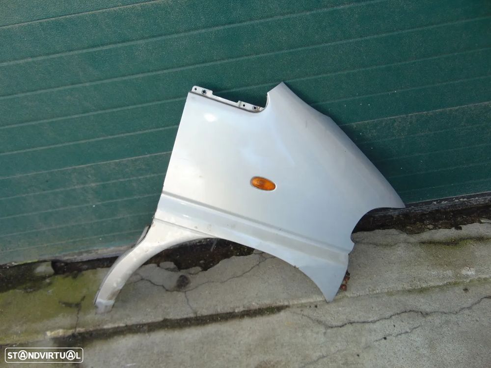 Mitsubishi L400 guarda lamas - 1