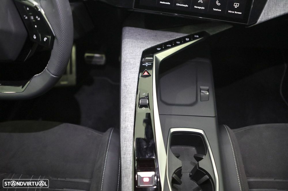 Peugeot 3008 1.2 Hybrid GT e-DCS6 - 31