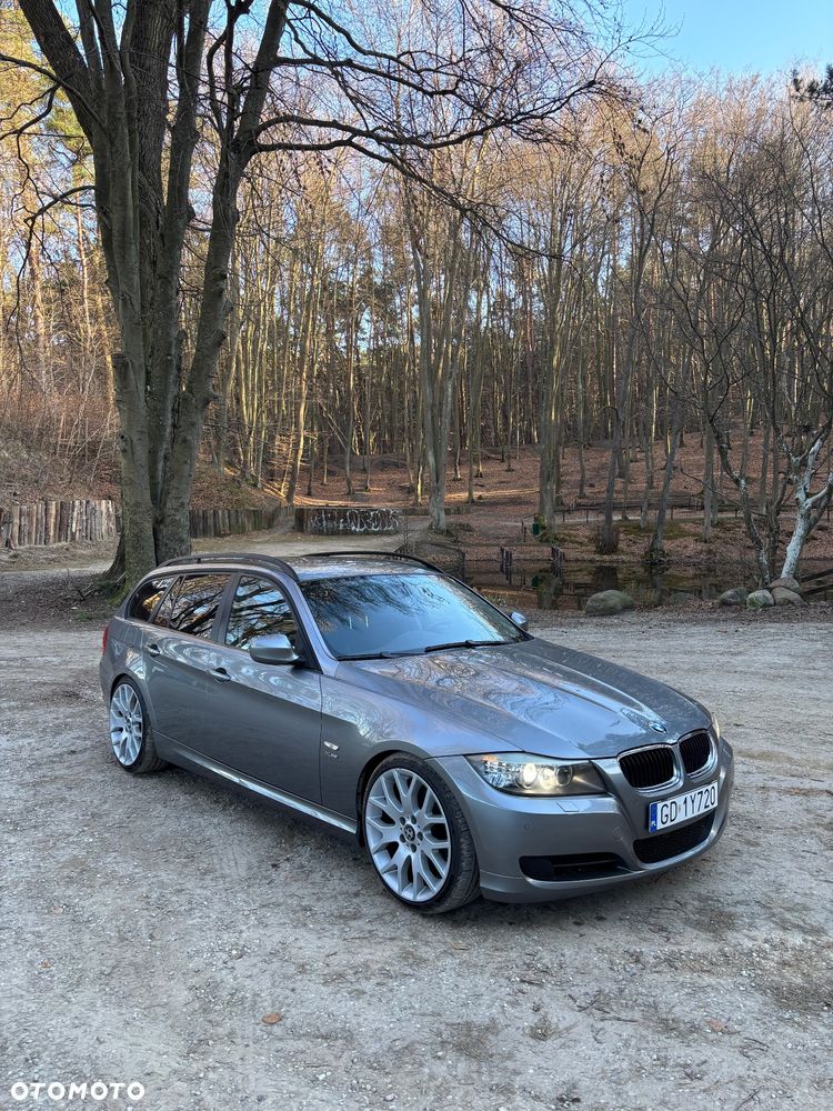 BMW Seria 3 320d xDrive DPF - 28