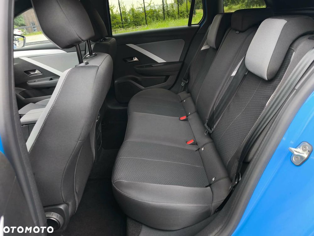 Opel Astra - 32
