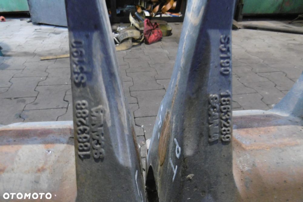 Ślizg resora Scania 6x4 8x4 Nowy Model - 3