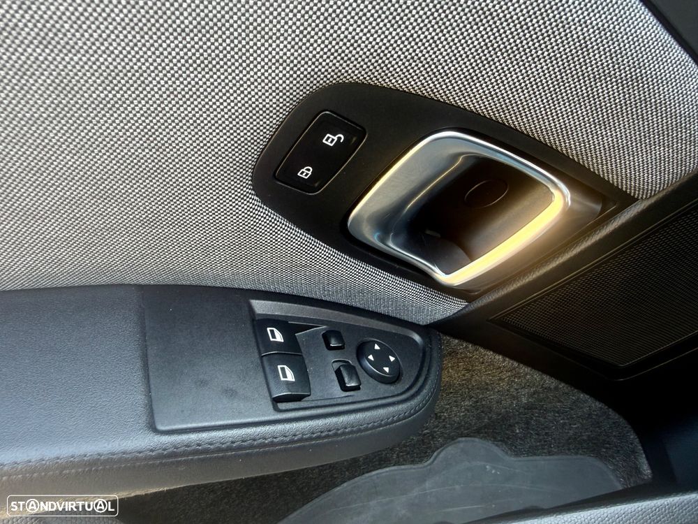 BMW i3 +Comfort Package Advance - 20