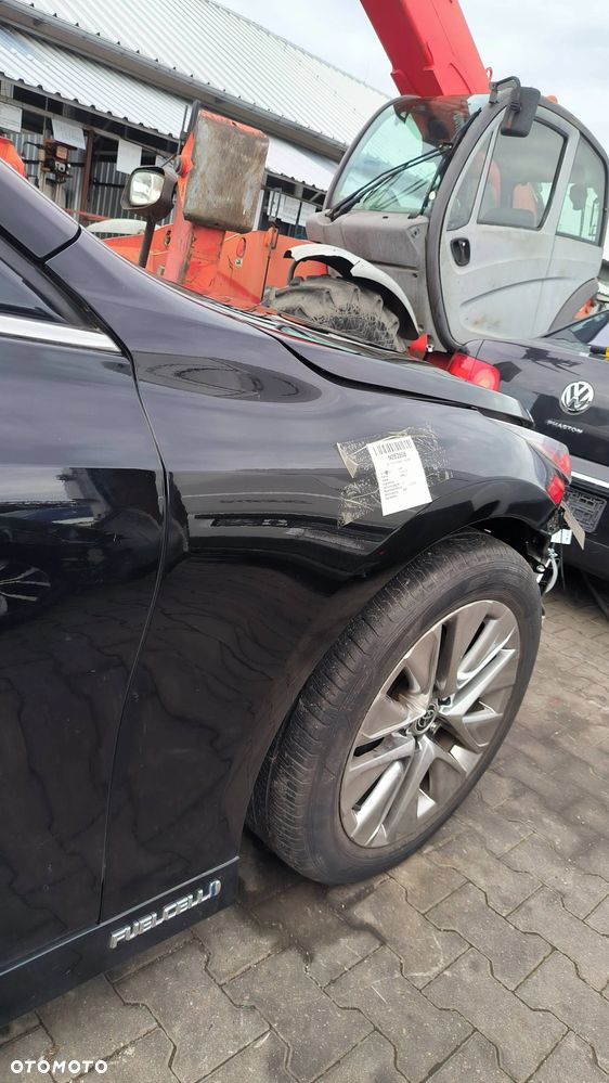 Toyota Mirai II 2021 Błotnik lewy i prawy przedni - 8