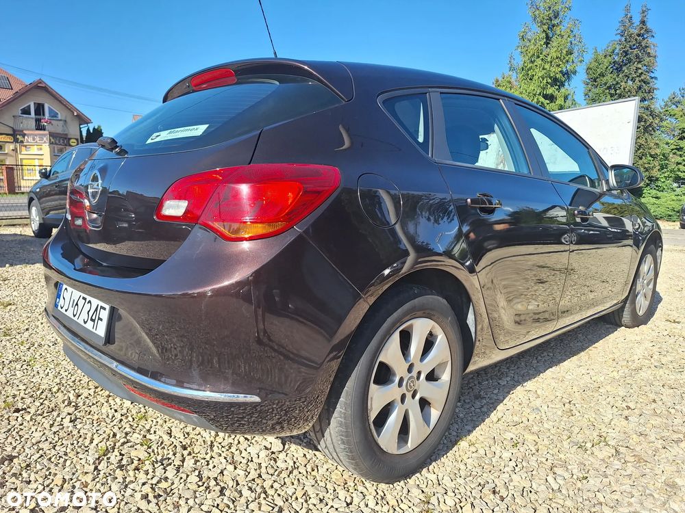Opel Astra 1.6 Enjoy - 10