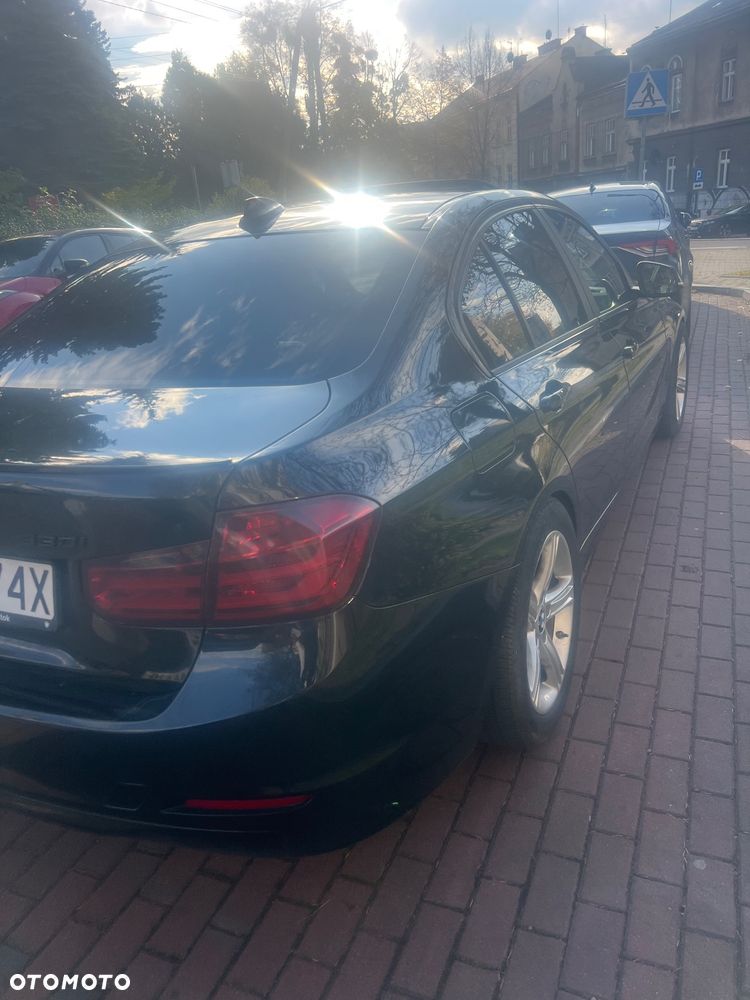 BMW Seria 3 320i xDrive - 7