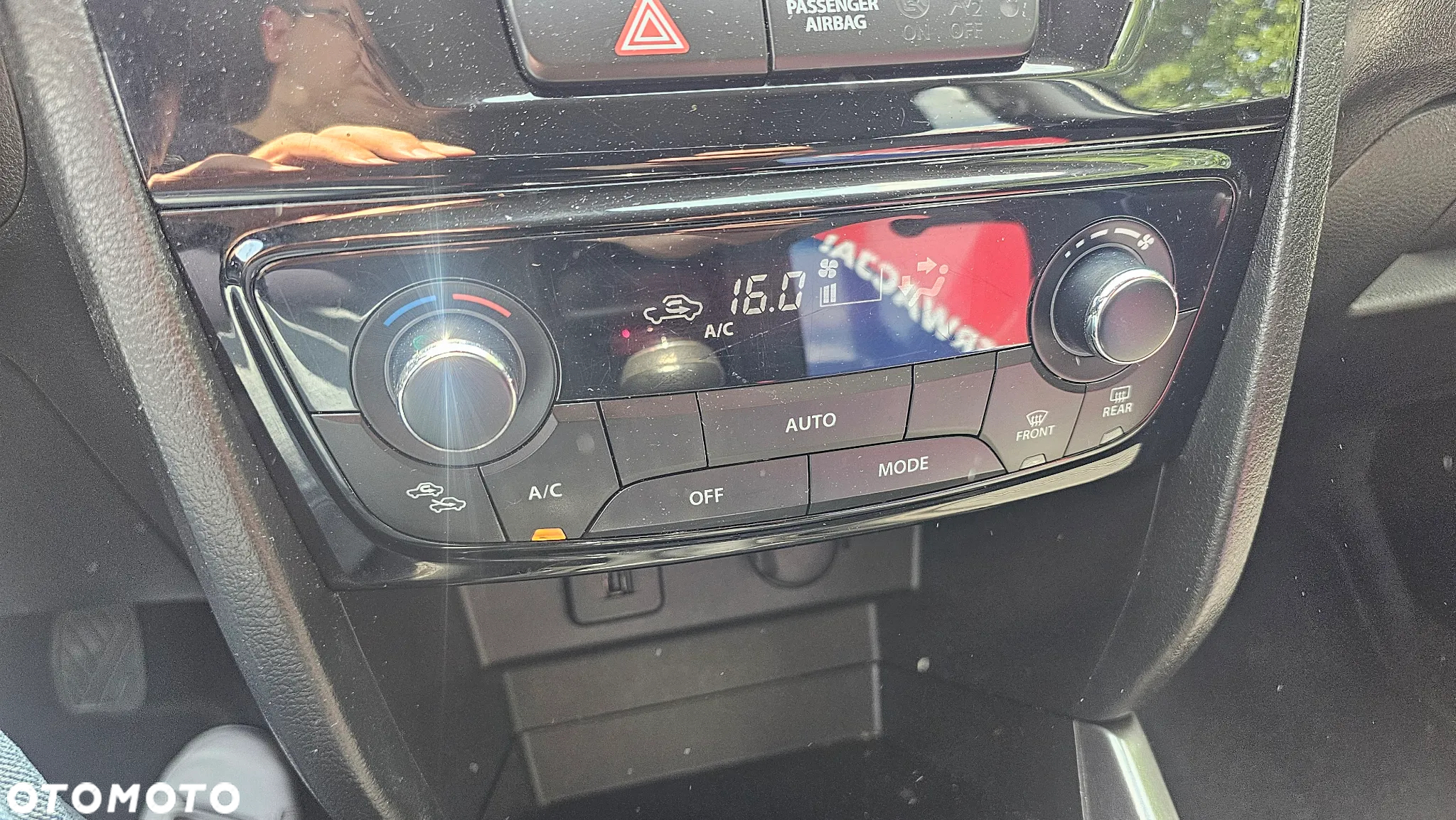 Suzuki Vitara 1.0 Boosterjet Premium 2WD - 19